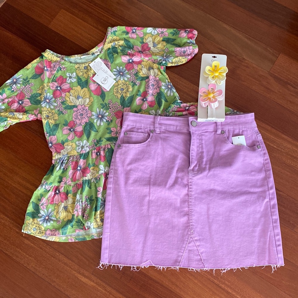 Cato GIRLS (3) Piece NWT Cute Purple Skirt Green Floral Shirt & Hair Clips Sz 18